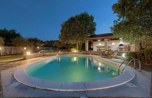 Rakalj Villa | 150 m² Villa ∙ 4 bedrooms ∙ 8 guests