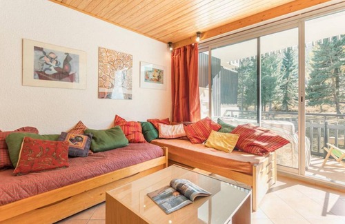 La Salle-les-Alpes Apartment | 150m from shops, balcony, ski locker, 58m², Serre Chevalier