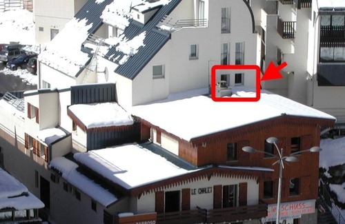 Eaux-Bonnes Apartment | 150m from ski slopes, 3rd floor, view resort, fitness, swimming pool, sauna, tv, ski locker, 35m²