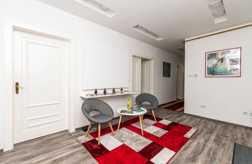 Old Town Apartment | 150sqm Apartment with 4 units! GREAT FOR GROUPS