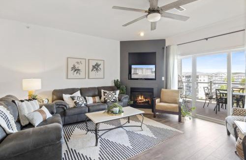 Lake Ozark House | 151 Upper Monarch Cove 5E