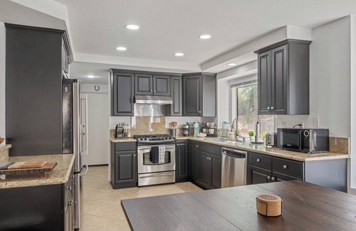 Castaic House | 152 Magic Mountain Entertainment Home -Spa-Games