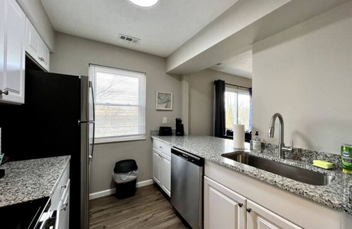 Middletown Apartment | 1520 F Bonita · TWO Bedroom Unit in Middletown w Private Laundry