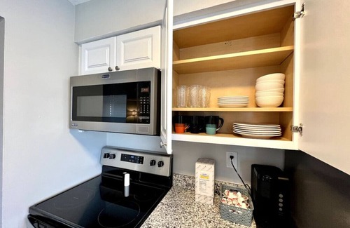 Middletown Apartment | 1520 G Bonita · TWO Bedroom Remodeled Middletown w Private Laundry