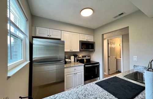 Middletown Condo | 1520 K Bonita · Middletown Apartment 2 BED w FREE Private Laundry