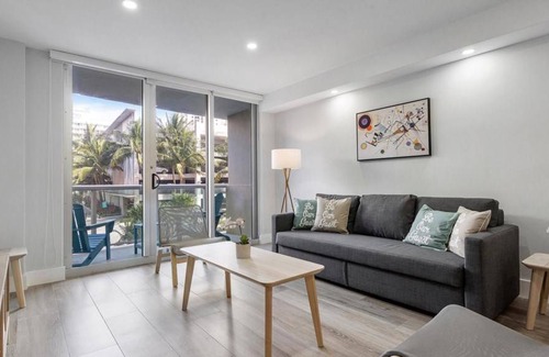 Sunny Isles Beach Condo | 153 m² Condo ∙ 3 bedrooms ∙ 6 guests
