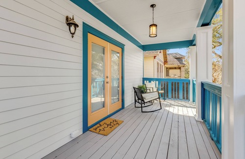 Urban Core House | 1537- 1 Mile to Vystar, Dailys, Arenas, Entertaining, Pet Friendly, Sleeps 10