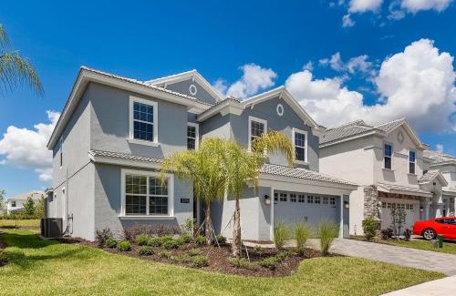 Davenport House | 1596 MC - Enchanted 6BR Villa: Pool Magic for 14