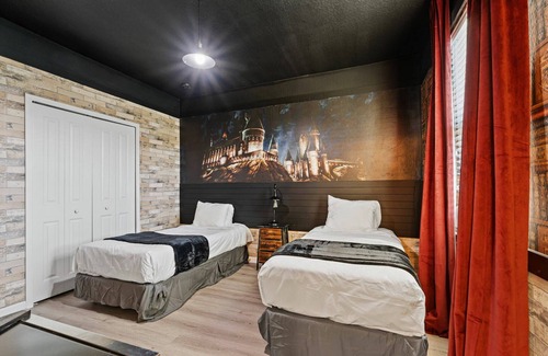 Kissimmee Resort | 15BD Sonoma Resort Near Parks (SR 2611)