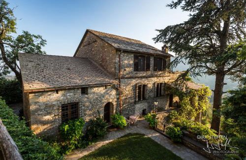 Aigo House | 15th century castle, between 5 Terre and Portofino