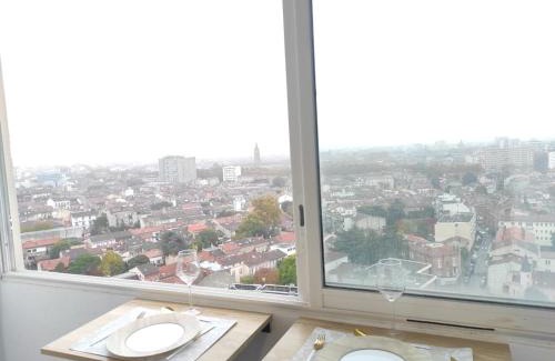 Minimes - Barriere de Paris Apartment | ☆ 16ème ciel ☆ Proche gare ☆ Vue panoramique ☆ Clim.