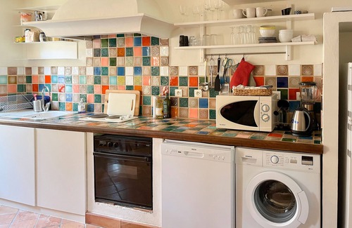 Antibes Old Town Apartment | 16. A bright gem on the top floor in the Old Town, with a sunny terrace