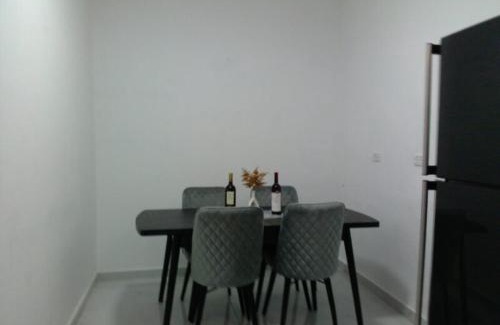Jimenez Apartment | 16 Des Septiembre