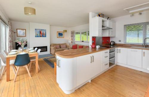 Llanbedrog House | 16 Glyn y Marian