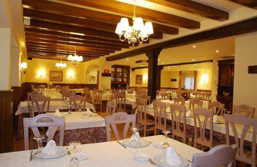 Burguete Hotel | 16 m² Hotel ∙ 3 guests