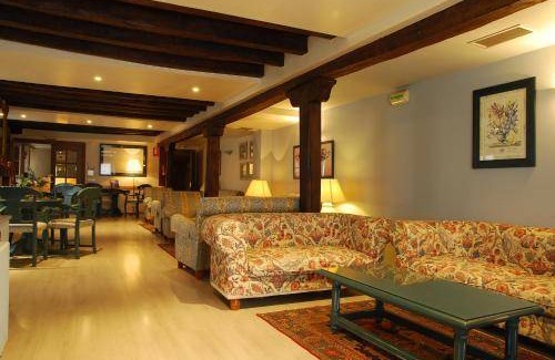 Burguete Hotel | 16 m² Hotel ∙ 3 guests