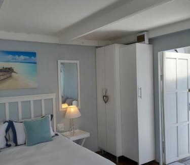 Goodwood Apartment | 16 on Point
