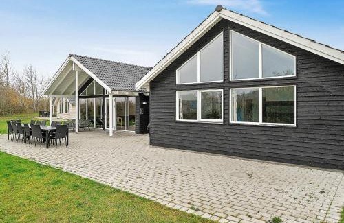 Olpenitz House | 16 person holiday home in Hasselberg
