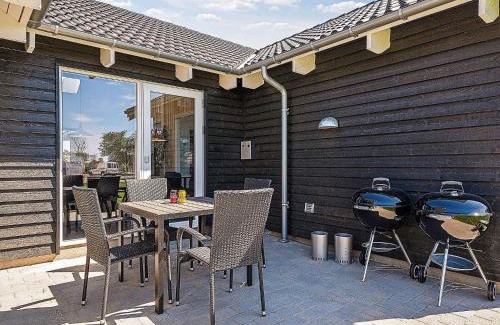 Olpenitz House | 16 person holiday home in Hasselberg