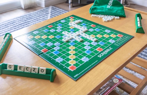 Evesham Cottage | 16 STEWART CLOSE, family friendly, with a garden in Evesham