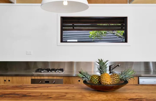 Suffolk Park House | #16 Tallow Sands - Tawny Frogmouth Beach House