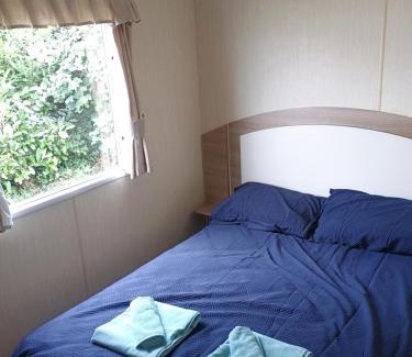 Fishguard Other | 16 Vale Park