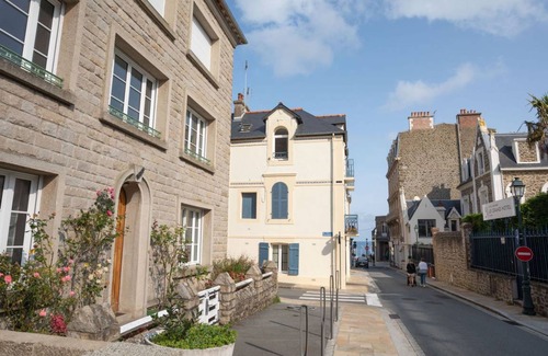 Dinard Apartment | 160 m² Apartment ∙ 4 bedrooms ∙ 8 guests