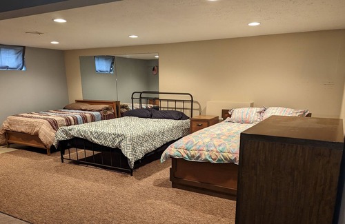 Seven Hills Apartment | 1600 square foot studio in lovely Seven Hills. Offers great amenities