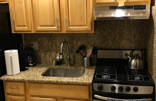 Industry Apartment | 1631 4E · Awesome 2bed Apt-20 min to NYC/Parking Avail.