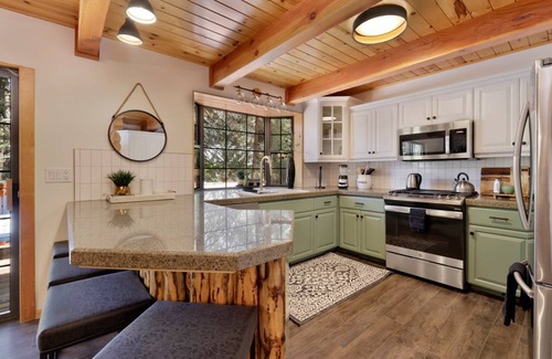 Evergreen Estates Cabin | 165 m² Cabin ∙ 3 bedrooms ∙ 6 guests