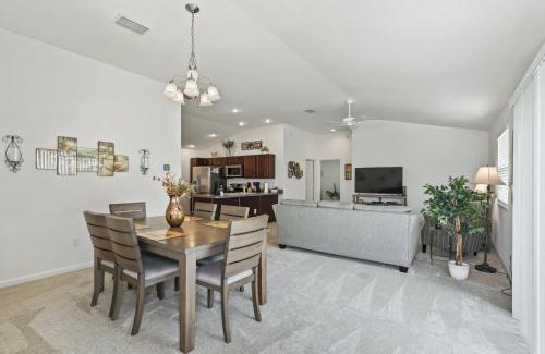 Wildwood Villa | 1657 Z6 VILLAGE OF MONARCH GROVE by REMAX Premier