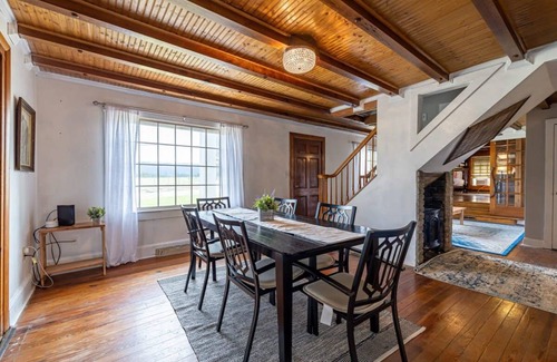 Fishers Hill House | 168 m² House ∙ 3 bedrooms ∙ 17 guests