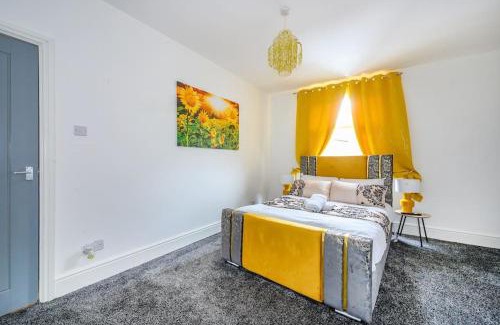 Leeds Apartment | -16PT- For your relaxed & Cosy stay & Free Parking