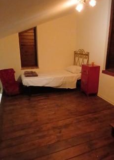 Gioiella House | 16th Century Townhouse, Large Garden Near Lake, Tuscany and Umbria - Sleeps 18