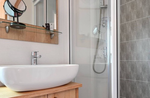 Rhyd-y-clafdy Ski Chalet | 17 Crugan in the beautiful Pwllheli