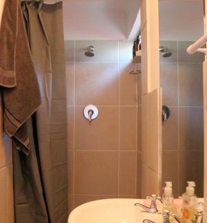 Beacon Bay House | 17 HAWKES HEAD SELF CATERING
