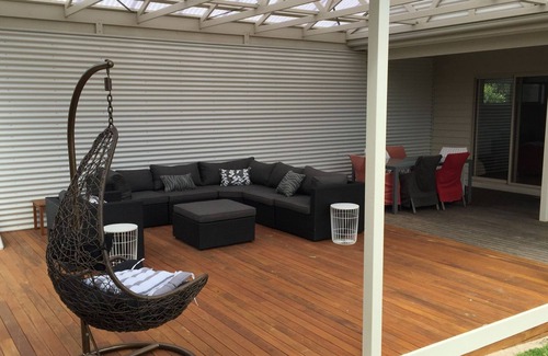 Waterhouse House | 17 Lakeside Terrace Robe SA