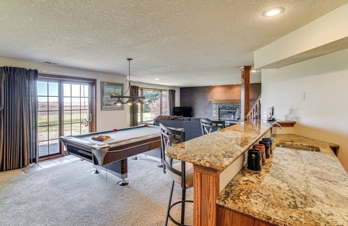 Polk City House | 17 Mi to Des Moines: Executive Rental in Polk City