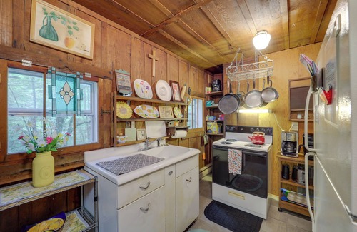 Linville Falls Cottage | 17 Mi to Sugar Mountain: ‘Tensie’s Cottage’