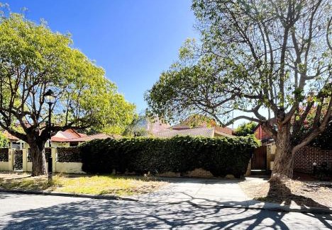 Nedlands House | 17 Rare Urban Style 4br Nedlands &pool