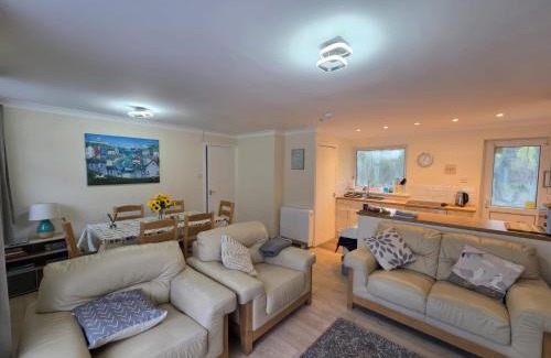 Liskeard House | 17 River Banks