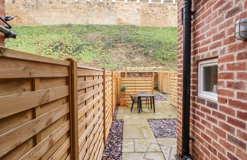 Lincoln Cottage | 17 Union Road Basement