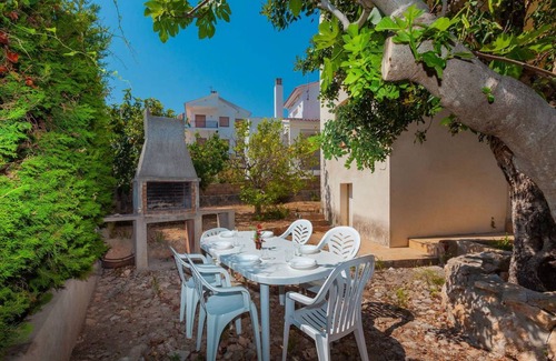 Creixell Other | 170 m² Accommodation ∙ 4 bedrooms ∙ 8 guests