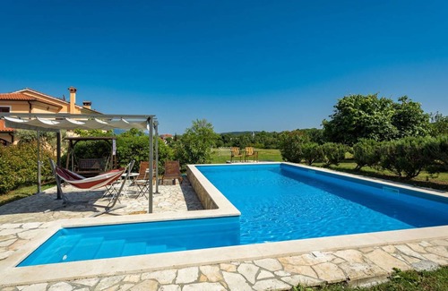 Pican Other | 170 m² Accommodation ∙ 5 bedrooms ∙ 10 guests