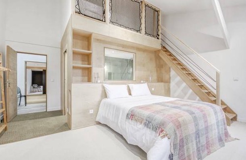 Billom House | 170 m² House ∙ 3 bedrooms ∙ 9 guests