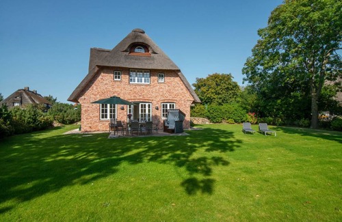 Keitum House | 170 m² House ∙ 4 bedrooms ∙ 8 guests