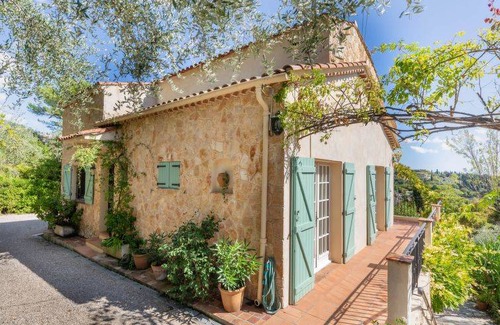 Grasse House | 170 m² House ∙ 5 bedrooms ∙ 10 guests