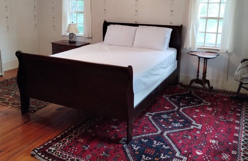 Canaan House | 1700s Farmhouse W/Mountain Views