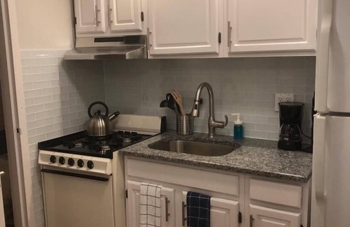 Industry Apartment | 1703 1C · Enjoyable 1 bed Apt-20 min to NYC/Parking Avail.