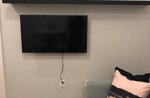 Industry Apartment | 1703 1D · Outstanding 1bed Apt/20 min to NYC-Parking Avail